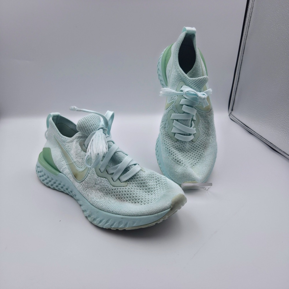 Nike Epic React Flyknit 2 Women's Size 7 Ocean Fog Arctic Punch Running‎ Shoes